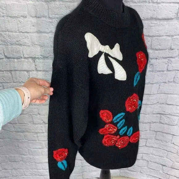 J.P. Val vintage 1980’s Longsleeve sequin accented flowers & bows sweater sz LG - Picture 5 of 11